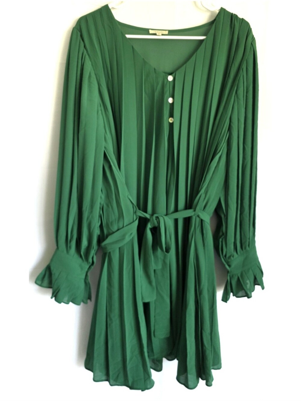 JODIFL Head Turning Emerald Green Pleated Belted Dress M